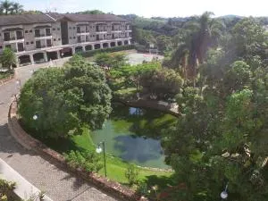 Condomínio Flat Piemonte - 莫吉米林