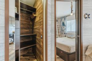 Captain Americas Apartment