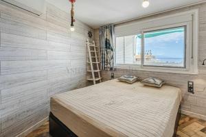 Captain Americas Apartment