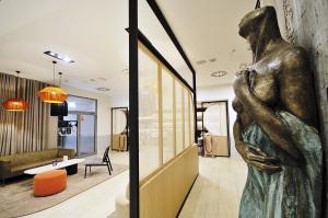 DOBRUK APARTAMENTY GRZEGORZ apartamenty prywatne w budynku hotelu Royal Tulip Sand