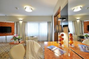 DOBRUK APARTAMENTY Tadeusz prywatny Apartament w hotelu Royal Tulip Sand