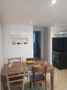 Appartements Appartement Cocooning au bourg Saint Julien L'ars : photos des chambres