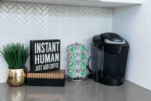 Contemporary luxe home 10mins from DT Houston!!!