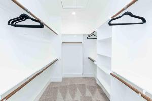 Contemporary luxe home 10mins from DT Houston!!!