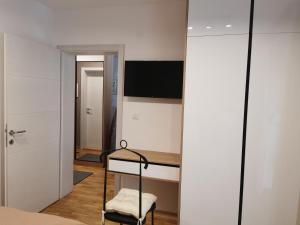 Apartment Ornament Lux