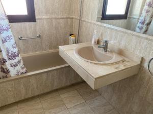 Apartment Madrid Barajas