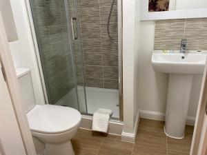 Spacious 2 Bed House for Corporate and Family Stays