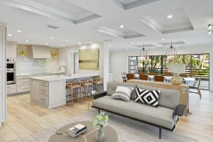 Executive Residence at Gulfside Place Completely Renovated in 2021 Walk Out Panoramic Gulf Views