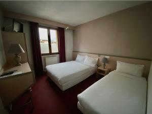 Hotels Hotel Le Savoie : Chambre Familiale