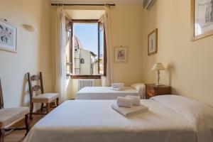 CHARMING 2BED APARTMENT overlooking DUOMO - hosted by Sweetstay