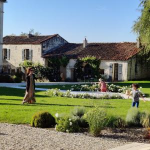 Maisons d'hotes Domaine de Montboulard : photos des chambres