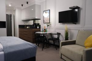 Blue Horizon Apartments