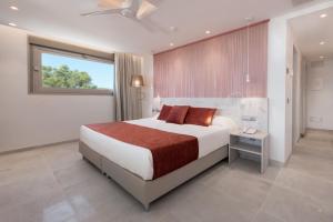 Junior Suite with Mountain View room in Hotel Abrat