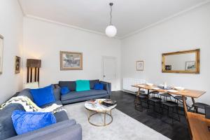 JOIVY Sophisticated Apt near Edinburgh Castle