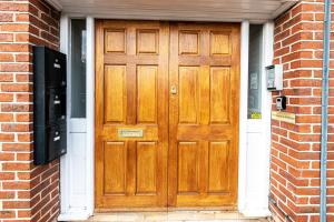 The POPULAR Chester Racecourse Apartments, Sleeps 4, FREE Parking