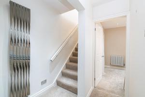 The POPULAR Chester Racecourse Apartments, Sleeps 4, FREE Parking