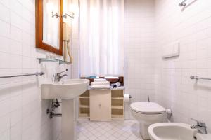 Two-Bedroom Apartment with 3 Bathrooms room in Ca' del Doge San Marco