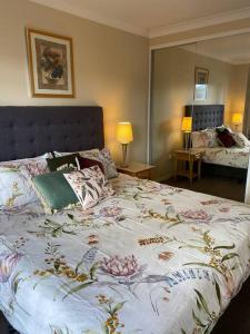 RIVERSIDE CITY VIEW PARKING NETFLIX WIFI WINE FREE