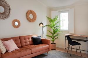 Fantastic Apartment with balcony in Bica