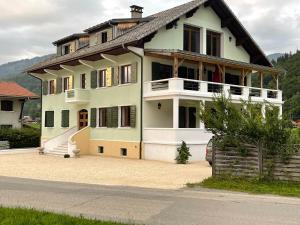 Appartements SAMOENS VACANCES - 4 PERSONES et plus : photos des chambres