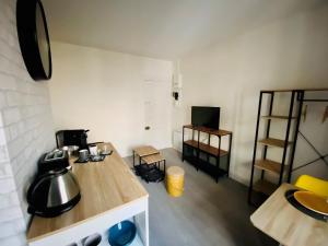 Appartements ENGHIEN-LES-BAINS: studio au coeur du centre ville. : photos des chambres