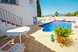 Alma - holiday home with private swimming pool in Benitachell