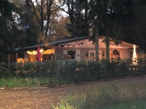 Chalet Luxe - 4hvězdičkové hotely ve městě Zutendaal