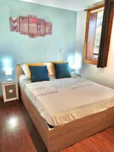 Appartements SUPER-BESSE Charmant T2 avec Piscine chauffee & Parking couvert : photos des chambres