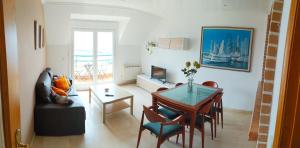 Precioso ático con vistas a pie de playa