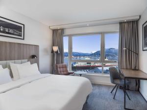 Premium Room with Sea and Mountain View room in Radisson Blu Hotel Tromsø