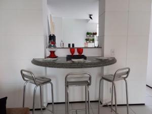 Casa condomínio 2 suítes