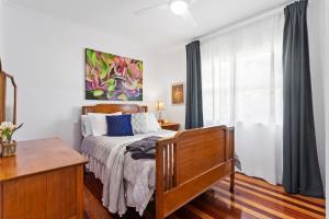 Artists Cottage - Cosy Home in Quiet Leafy Street