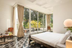 La Zamora, 3BHK Villas near Vagator & Anjuna Beach, North Goa with Private Pool, Garden, Terrace & Security