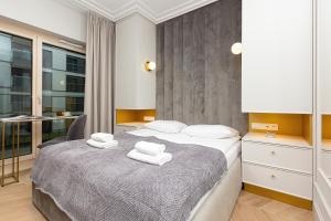 Mennica Residence Central Apartment by Renters Prestige