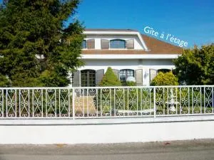 莱斯玫瑰德丽塔酒店 - Échanssieux