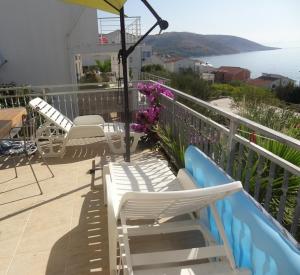 Apartment in Okrug Gornji with sea view, terrace, air conditioning, WiFi 5046-2