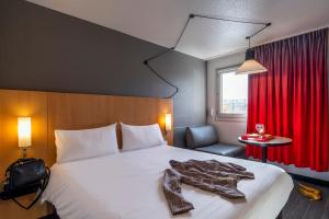 Hotels ibis Cergy Pontoise Le Port : Chambre Double Standard