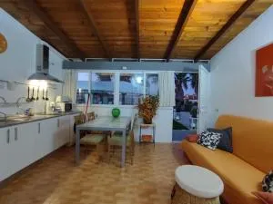 Apartamento 1, Chalet Manzano a 15" de Sevilla, a 30" del Aeropuerto de Sevilla - إسبارتيناس