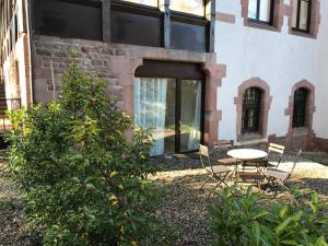 Appartements Logis Du Haut-Koenigsbourg : Appartement - Rez-de-Chaussée