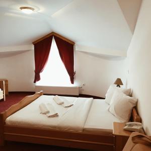 Family Room with Mountain View room in Hotel Kupres