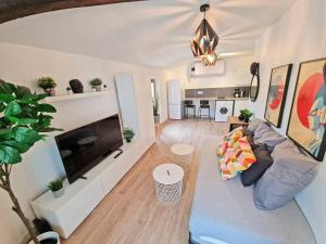 Appartements GregBnb-com - T2 Design 38m2 - Toulon Est - Wifi Fibre - n7 : photos des chambres