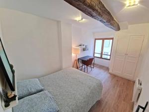 Appartements GregBnb-com - T2 Design 38m2 - Toulon Est - Wifi Fibre - n7 : photos des chambres