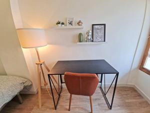 Appartements GregBnb-com - T2 Design 38m2 - Toulon Est - Wifi Fibre - n7 : photos des chambres