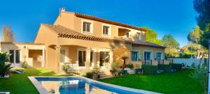 B&B / Chambres d'hotes Lou Meinado, un concept 