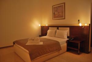 Double Room with Side Sea View room in Hotel Panorama Sarande