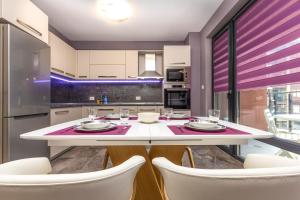 Stylish 1BD flat with a Parking Spot by Flat Mаnager