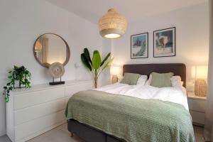 Marinsa Beach, 1 bedroom with seaview