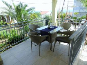 Apartment in Okrug Gornji with sea view, terrace, air conditioning, WiFi 5046-1