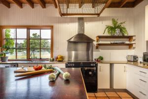 Currawong - Freycinet Holiday Houses