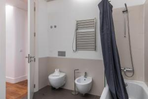32 -Lovely 2 bedroom Apt in Principe Real